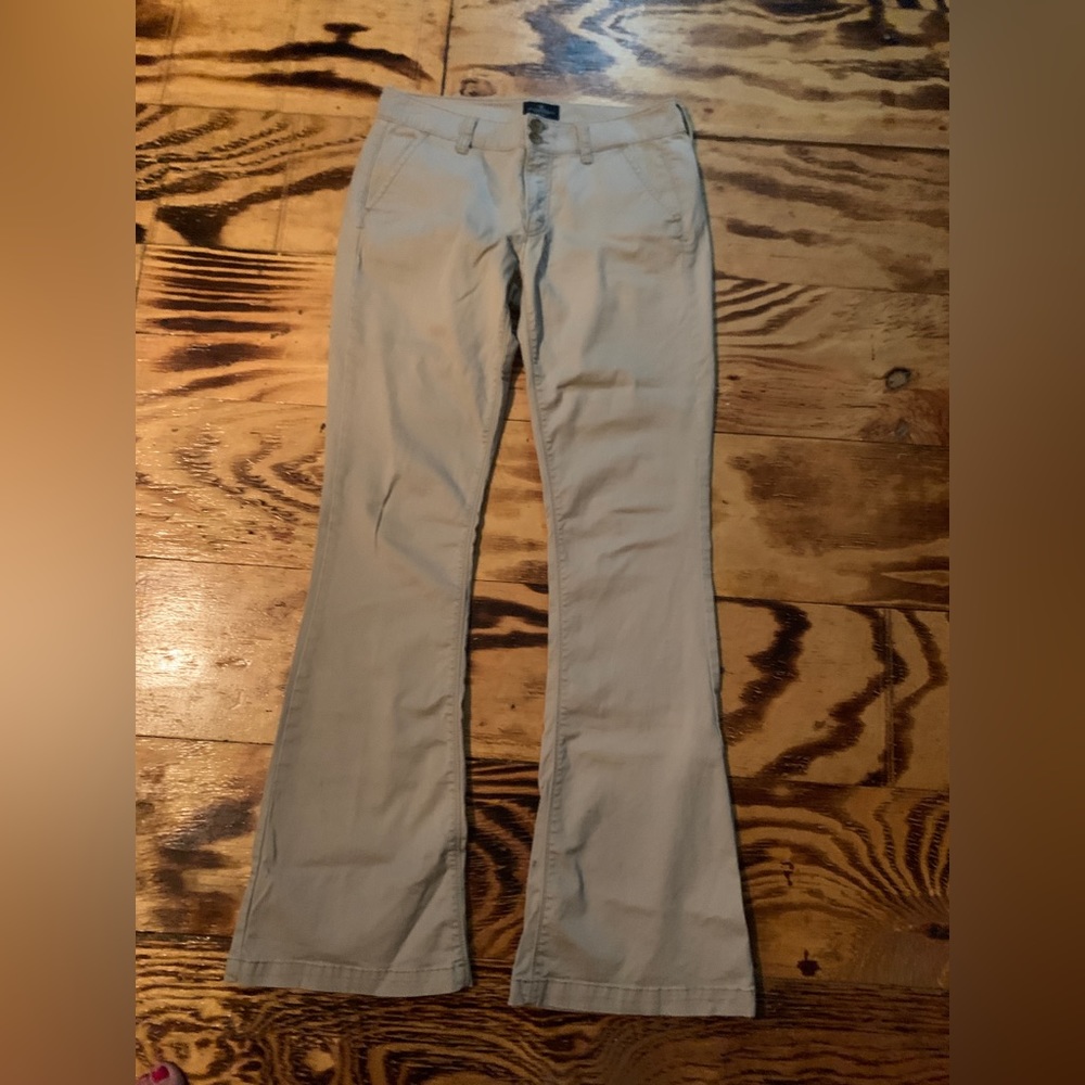 khaki’s 6